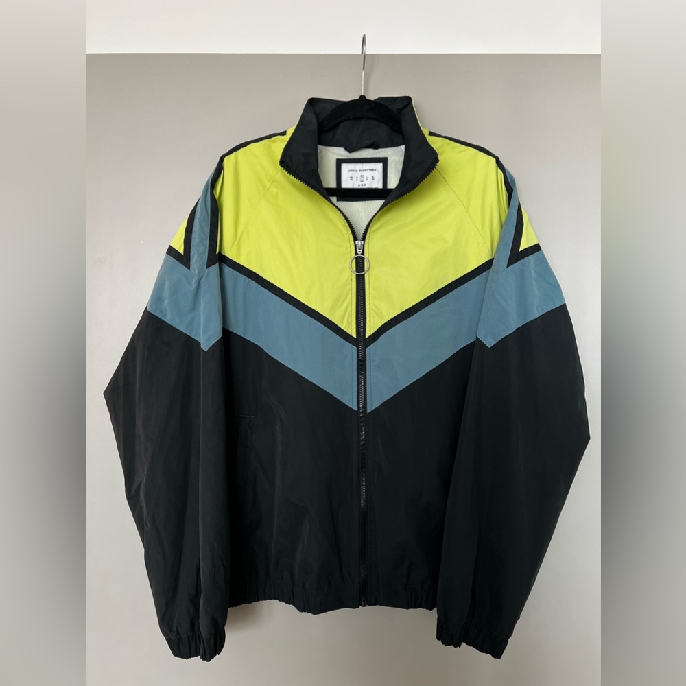 UO Men’s Retro Bomber Jacket
